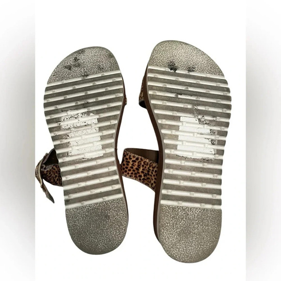 VERY VOLATILE Womens Amyjane Platform Athletic Sandals Casual Low Heel 1-2" - Picture 8 of 8